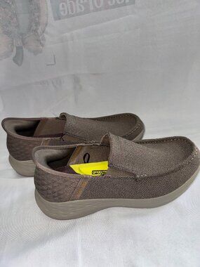 Men's Tan Slip-ins Skechers with gogamat Arch Size 10